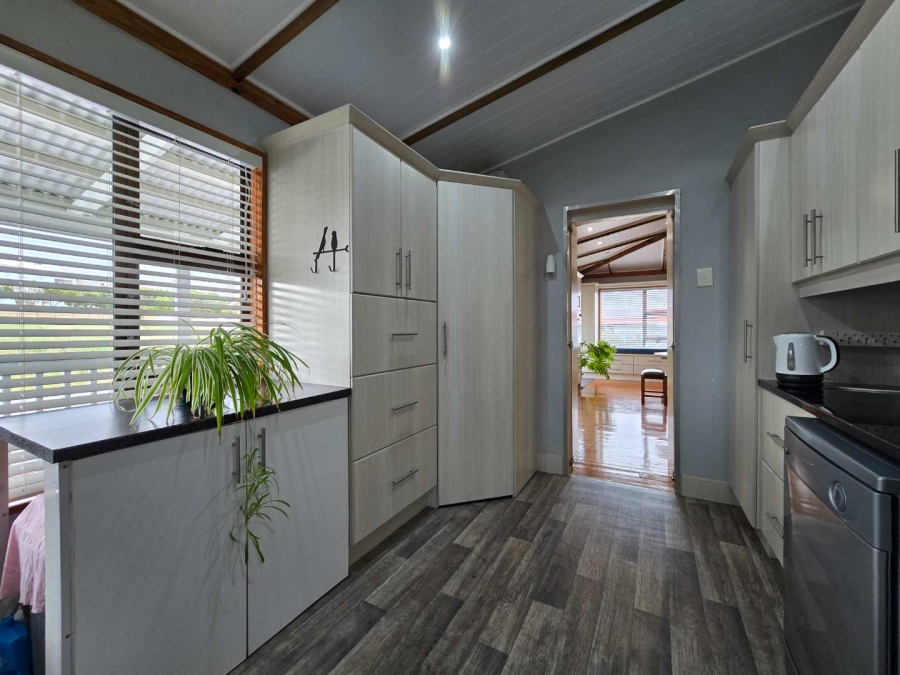 4 Bedroom Property for Sale in Stilbaai Wes Western Cape